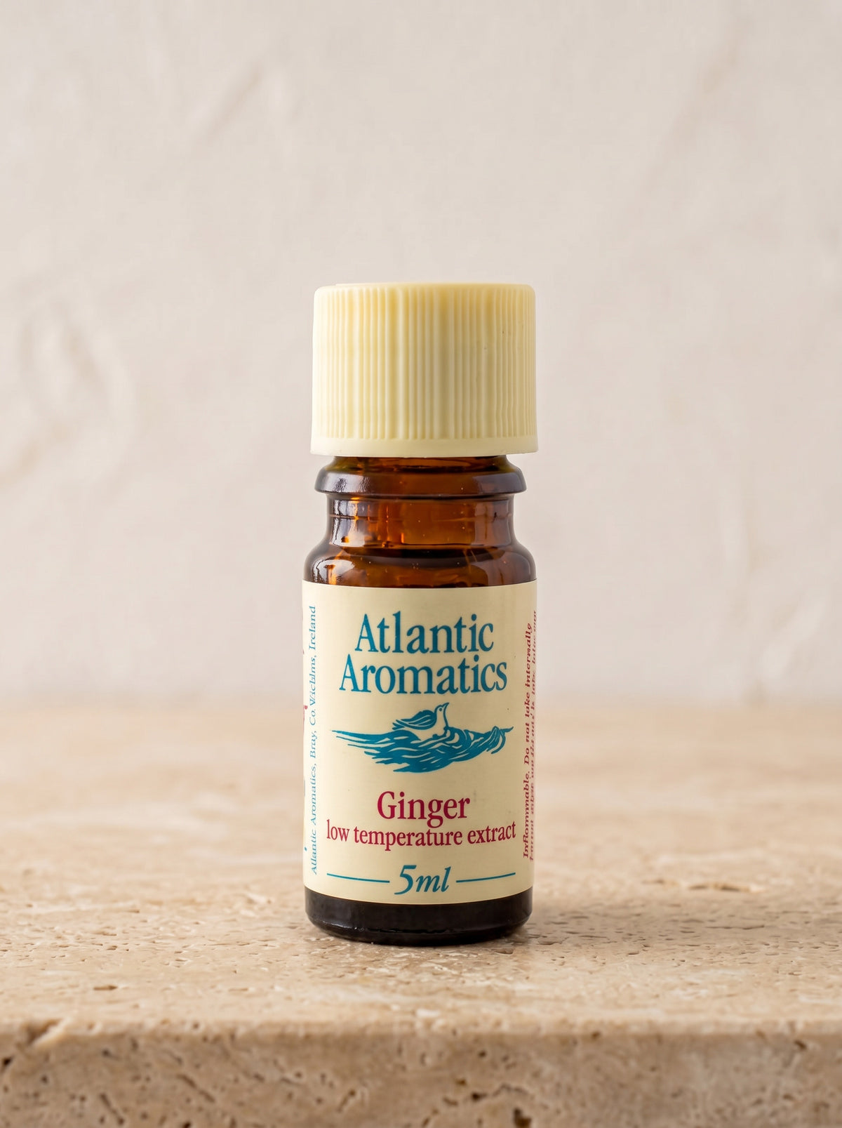 Atlantic Aromatics Organic Ginger CO2 Extract – 5ml front bottle on warm beige background