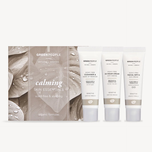 Calming Skin Essentials 3x30ml set, including cleanser, moisturizer, and SPF protection.