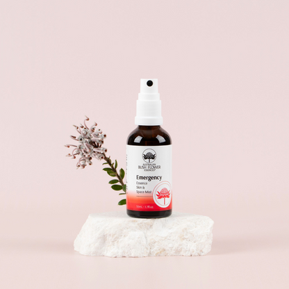 Australian Bush Flower Emergency Organic Space Mist – 50ml bottle with flowers